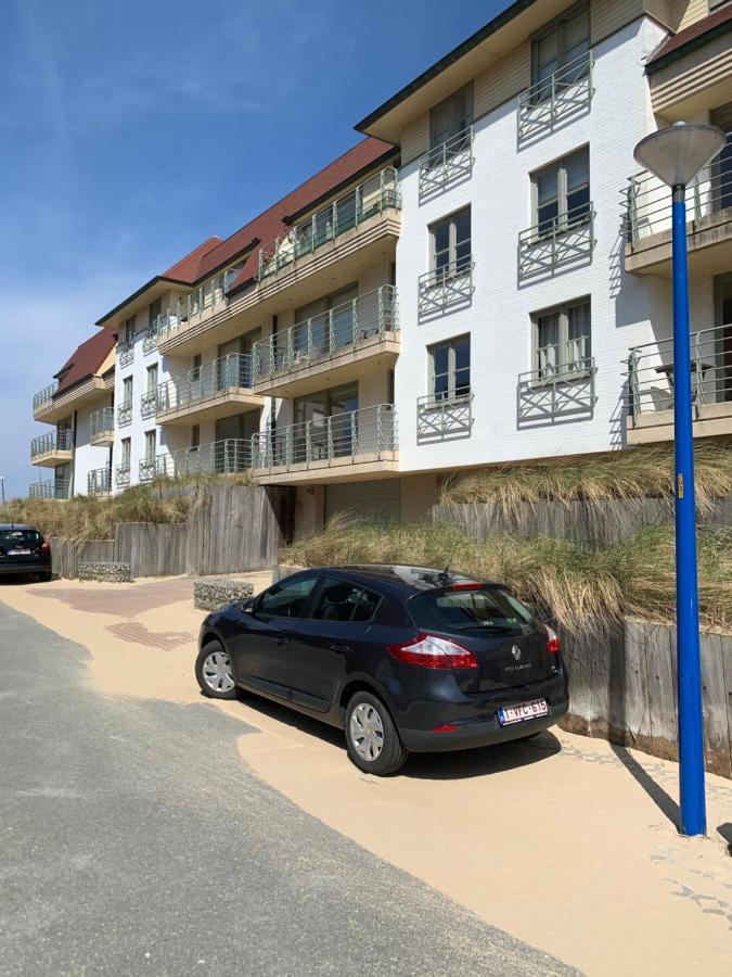 Two Bedroom Apartment - 50 Meters From Beach And Kyc Koksijde Bagian luar foto