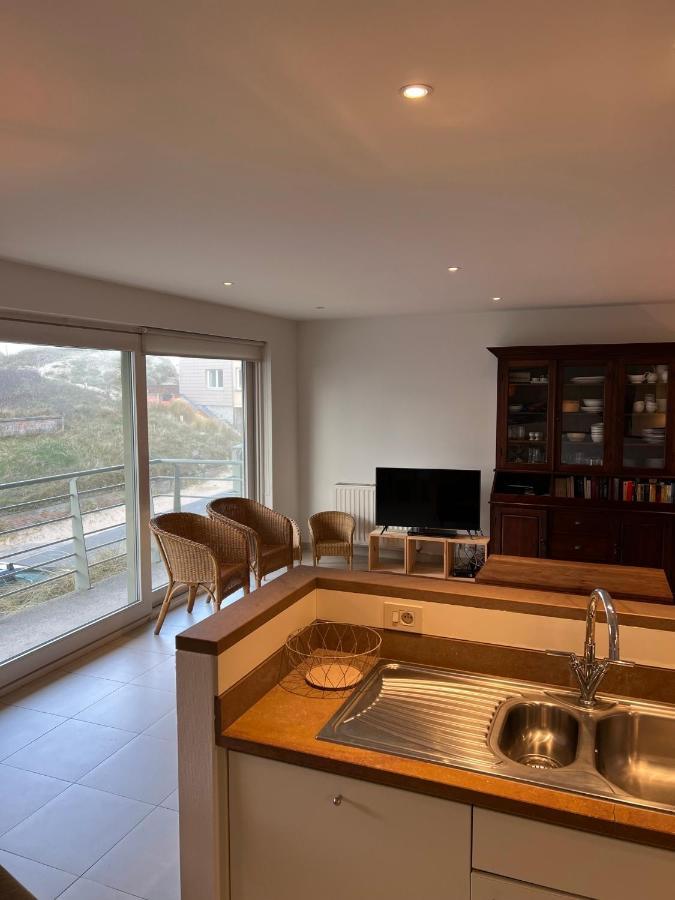 Two Bedroom Apartment - 50 Meters From Beach And Kyc Koksijde Bagian luar foto
